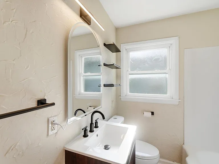 2917 123rd St — Photo 24