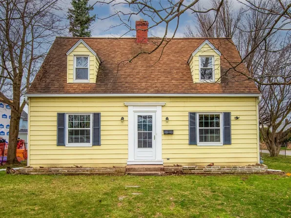 2104 Eastlawn Pkwy, Erie, PA 16510