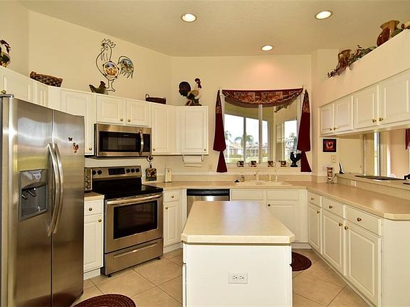 5th image of 1317 Lenox Greens Dr