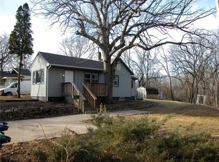 2421 Franklin Ave, Des Moines, IA 50310