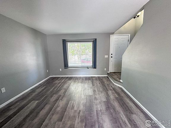 4th image of 5095 Miriam Ln