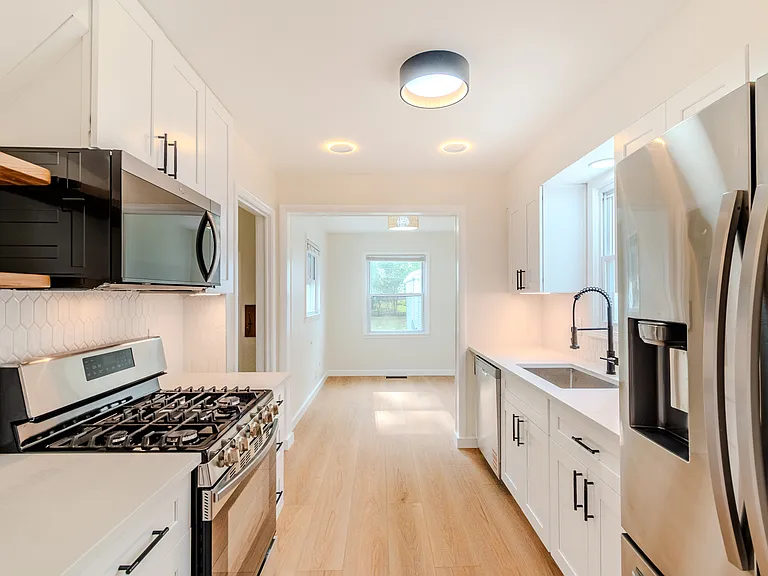 4709 Mankato Ave — Photo 3