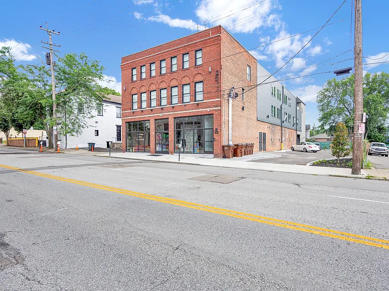 6011 Madison Rd #3 — Photo 24