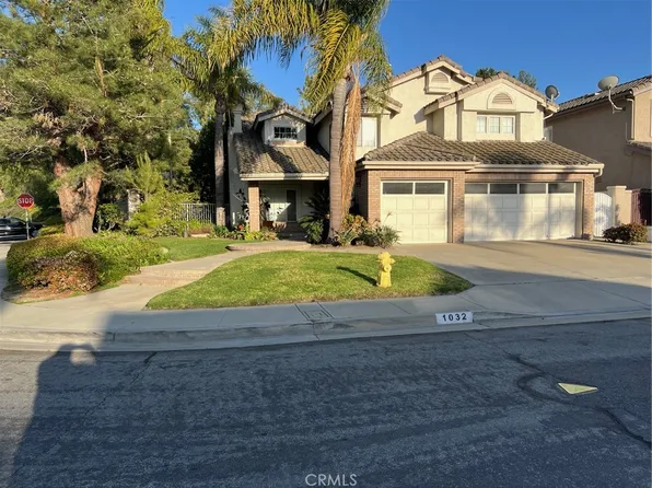 1032 S Windy Ridge Ct, Anaheim, CA 92808