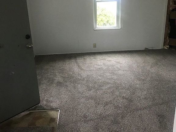 3rd image of 618 Elbon Ave