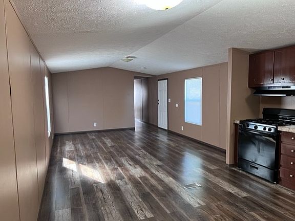 5th image of 322 Osprey Dr