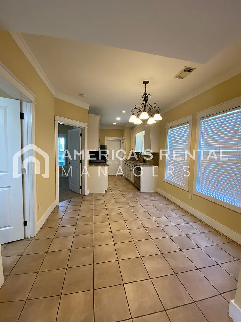 Move In Special - Townhome For Rent In Tuscaloosa!! - Sign A Lease By 9/15 To Receive 1 Free Mont... — Photo 4