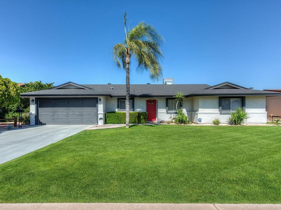 2nd image of 3930 E Yucca St