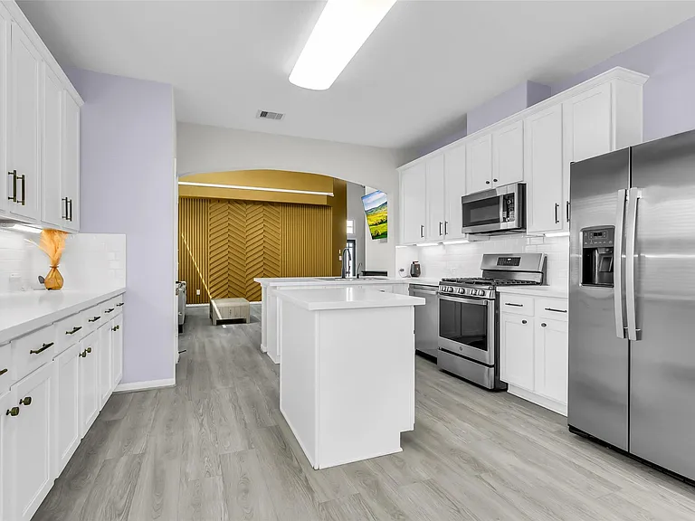 5338 Walker St — Photo 12