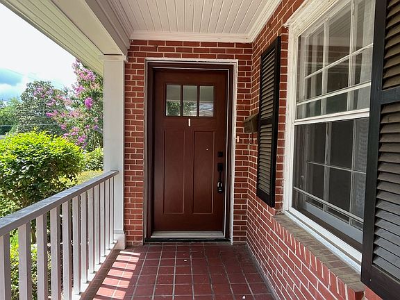 2nd image of 1615 Iris Dr