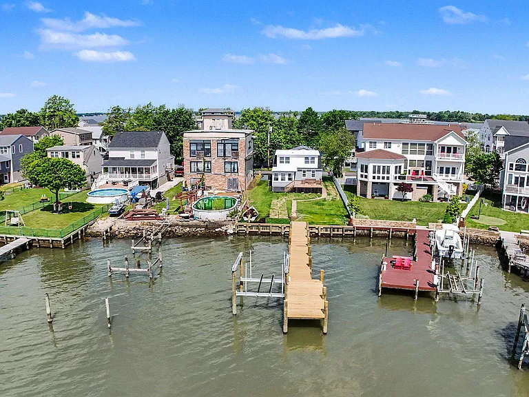 9135 Cuckold Point Rd — Photo 44