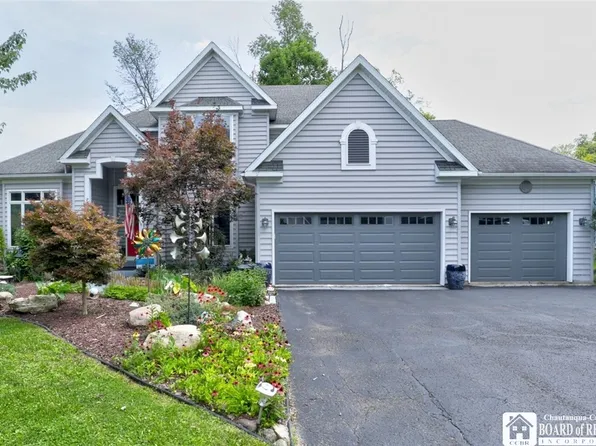 9 Crawford Ln, Lakewood, NY 14750