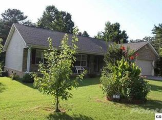 1553 Sockless Rd, Dandridge, TN 37725