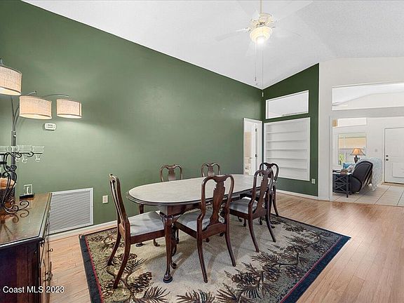 4th image of 2255 Saint Andrews Dr