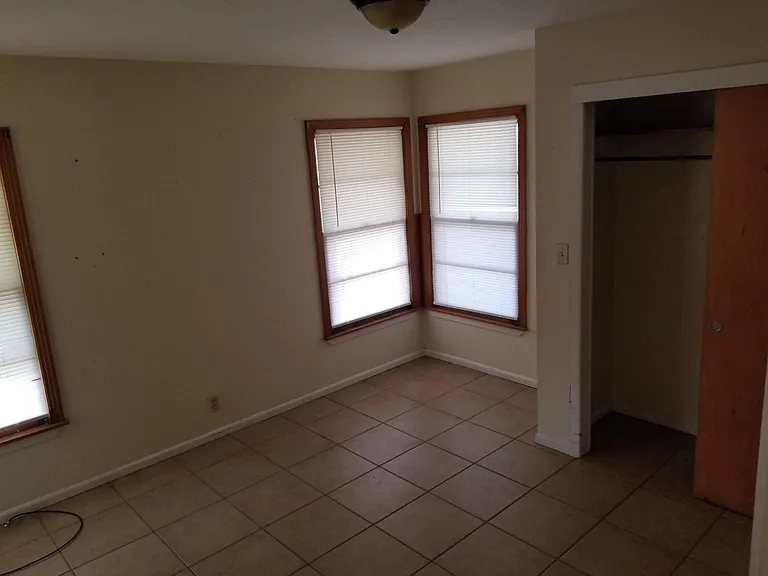 1718 Marvin St — Photo 13