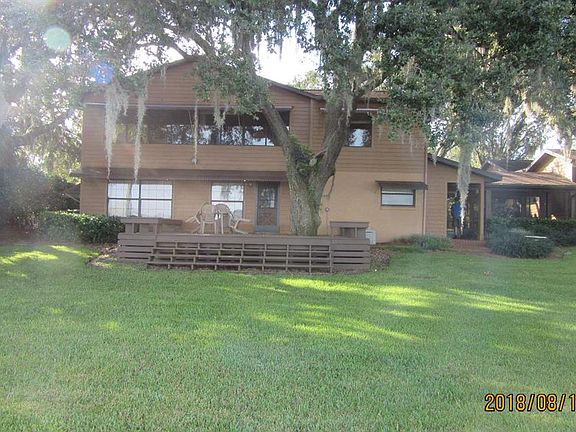 3rd image of 510 Arcola Dr