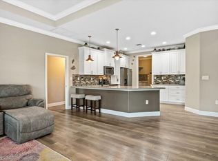 472 SW Vista Lake Dr, Port Saint Lucie, FL 34953