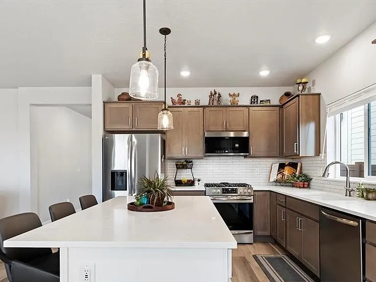 6915 S Sunfish Way — Photo 3