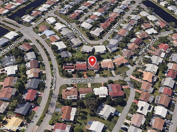3rd image of 4805 Highland Dr
