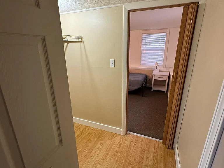 727 N Alvord St #BASEMENT — Photo 17