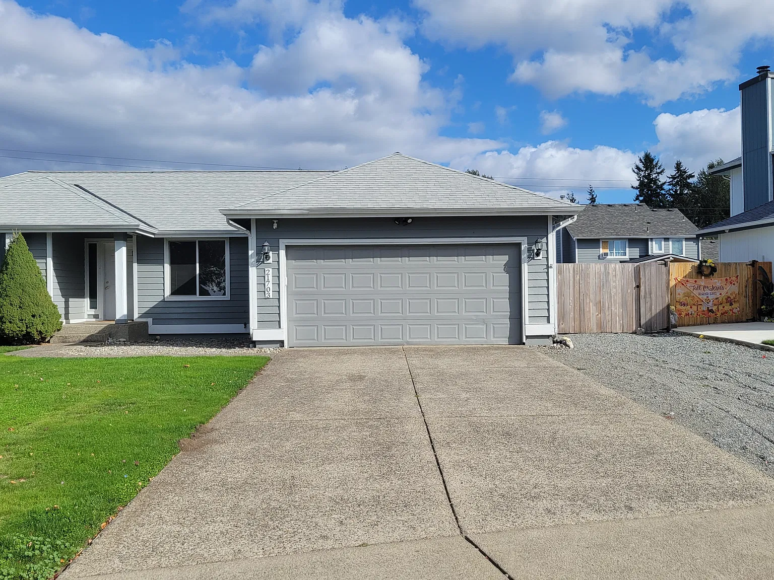 3 bed, 1204 sqft, $2,695 — Photo 3