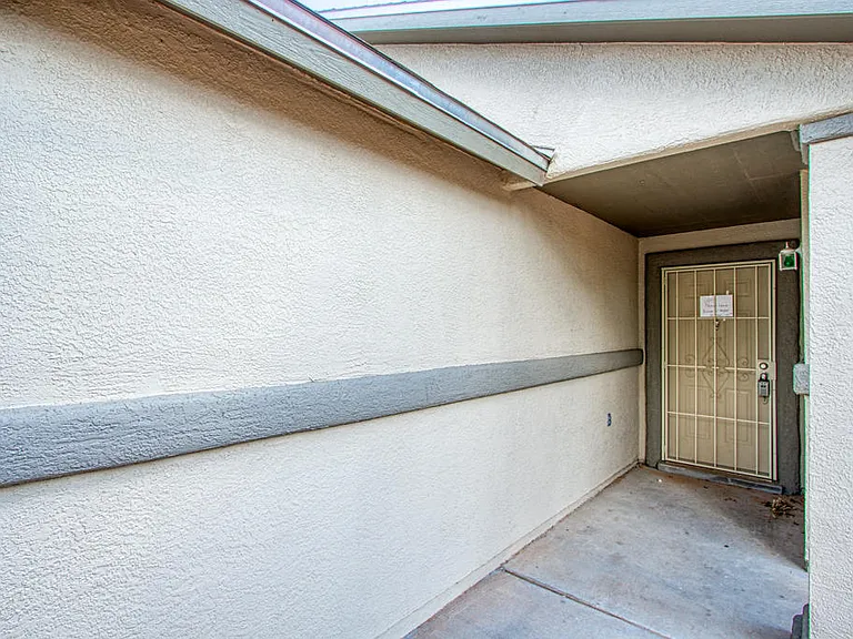 7328 Sachet Cliff Dr — Photo 10