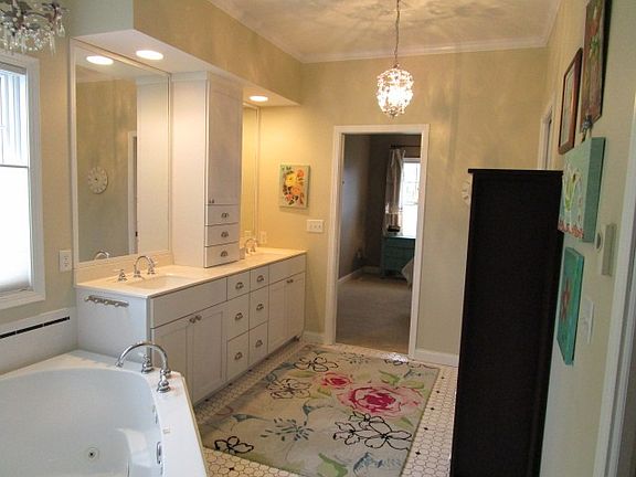 4th image of 2907 Stratford Ct