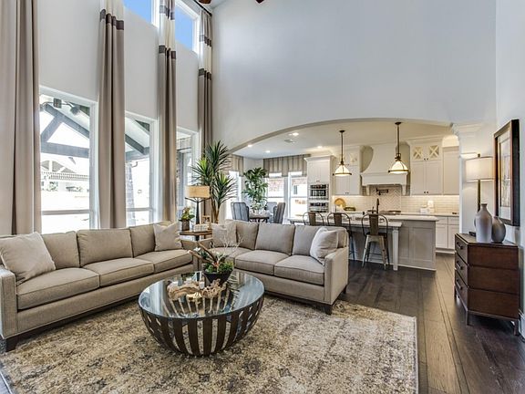 3rd image of 5000 Lago Mar Private Streets