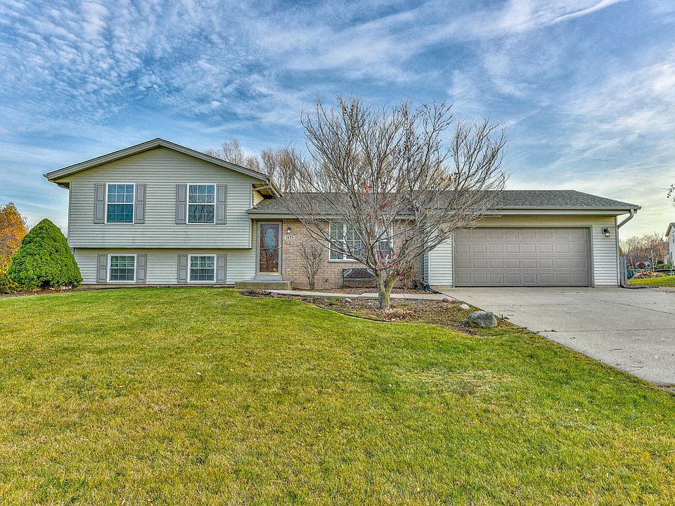 1st image of 3829 W Anthony Dr