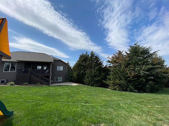 2nd image of 2304 Pinecrest Cir