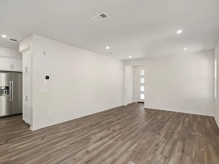 1523 Wingwood Ln — Photo 10