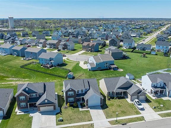 5th image of 3063 White Ash Dr