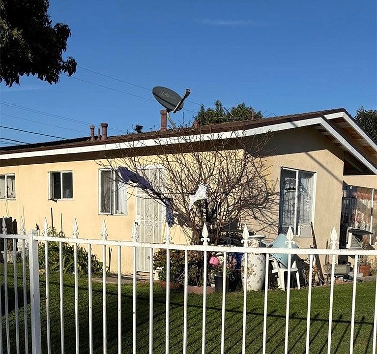 1st image of 22438 Claretta Ave