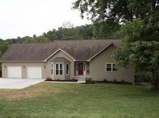 539 Larkmead Rd, Parkersburg, WV 26101