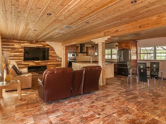3rd image of 7701 Palmbrook Dr