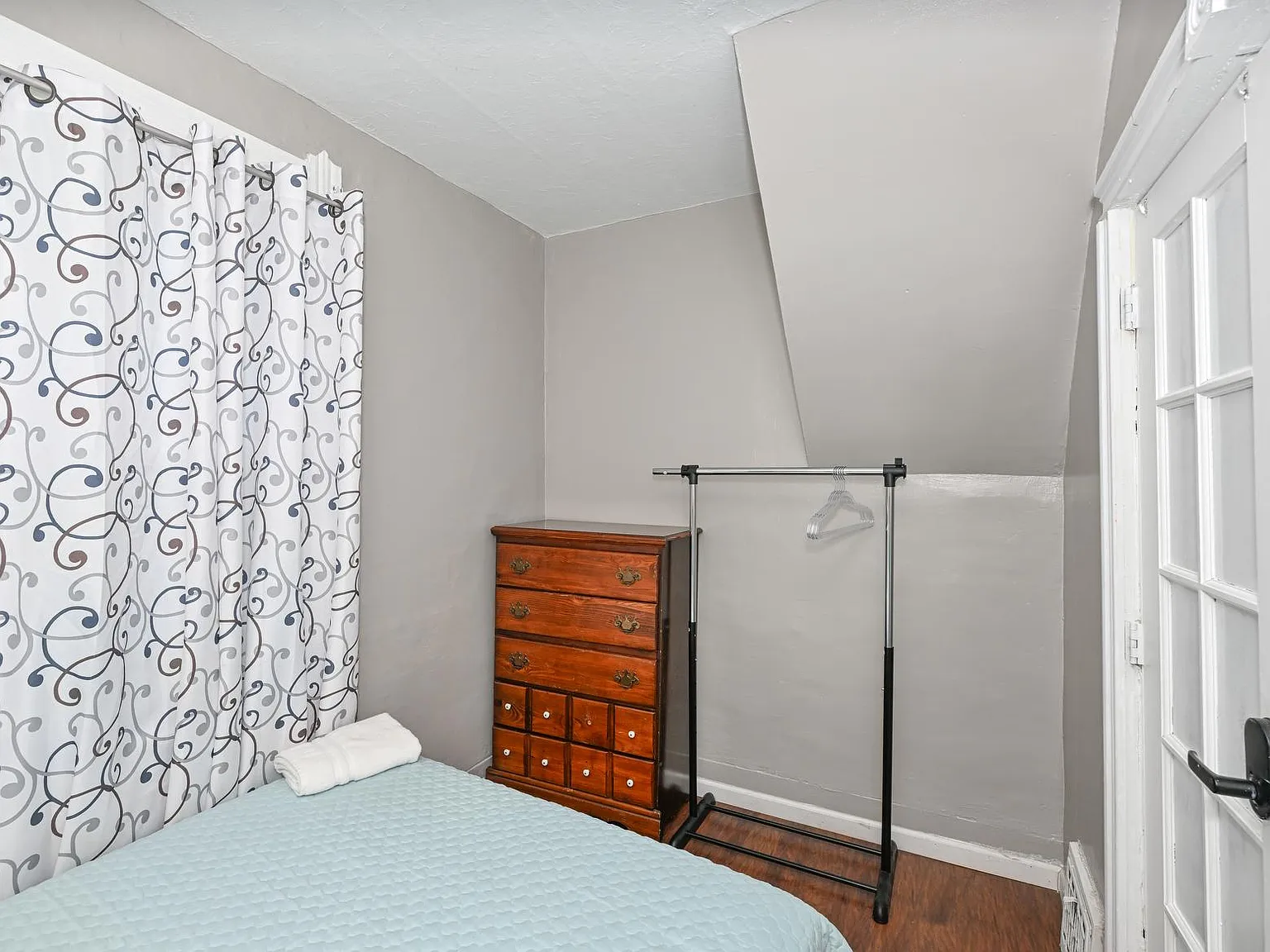 4 bed, 2.0 bath, 1520 sqft, $663 — Photo 2