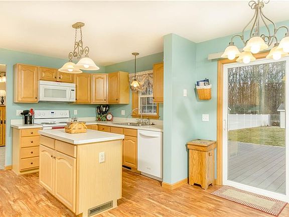 4th image of 110 Nathan Dr