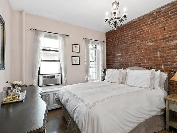 2nd image of 315 E 12th St APT 10