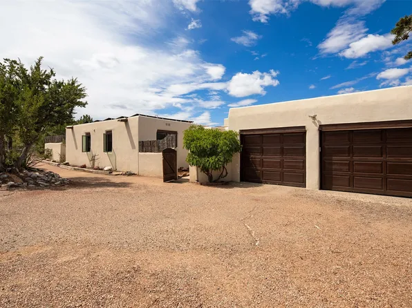 2028 Calle Lejano, Santa Fe, NM 87501