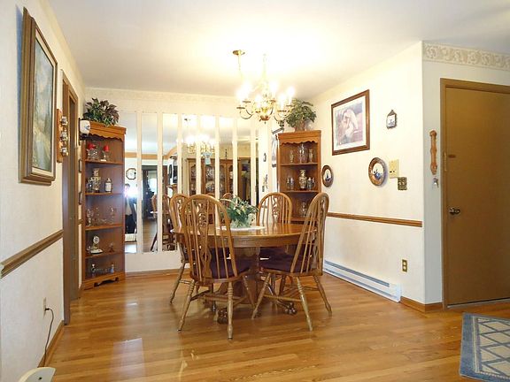 5th image of 3184 Westhill Dr