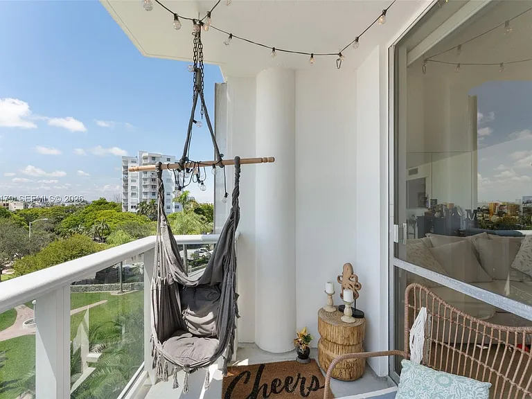 900 Bay Dr #421 — Photo 14