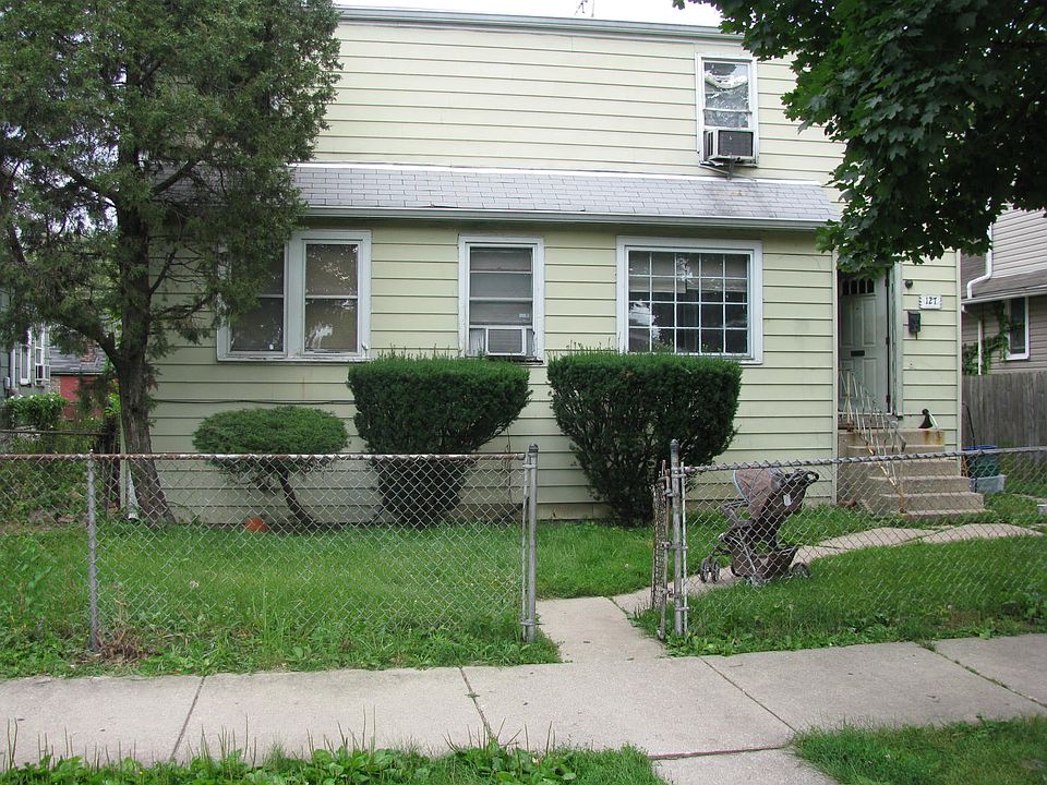1st image of 127 Sawyer Ave