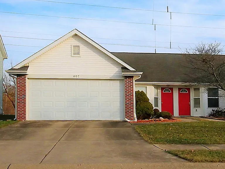 407 Vineyards Ct #407 — Photo 1