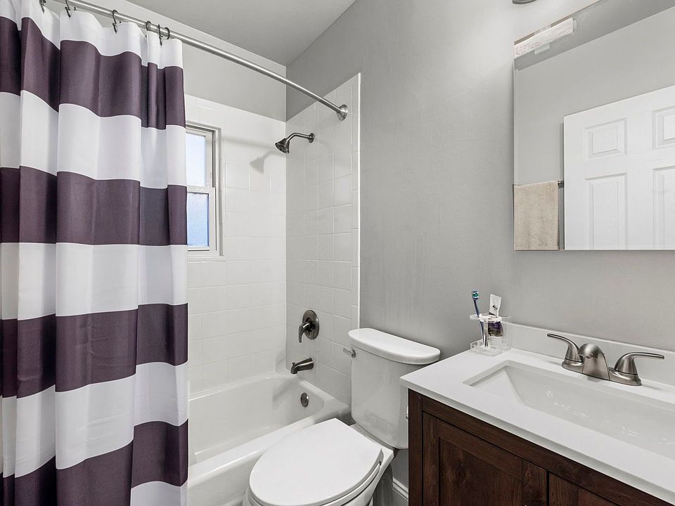 505 W Front St Wheaton IL Zillow