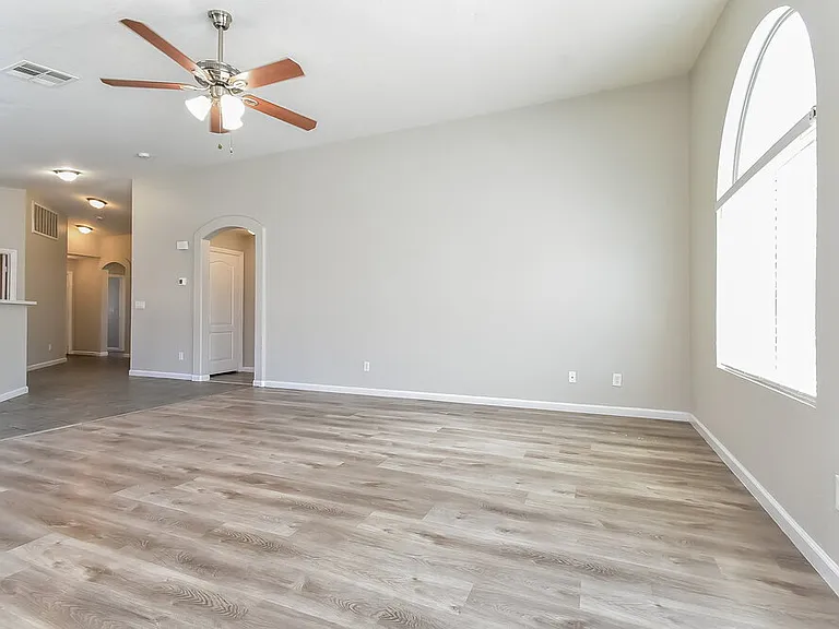 5232 Painted Pebble St — Photo 4