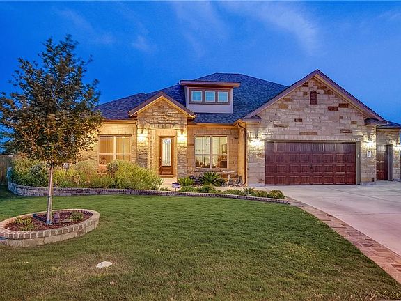 2nd image of 3321 Vasquez Pl