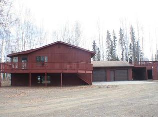 3479 Farrior Dr, North Pole, AK 99705