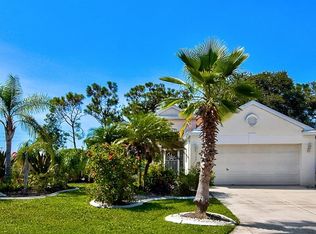 300 Fareham Dr, Venice, FL 34293