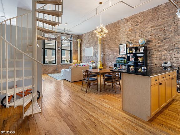 5th image of 3151 N Lincoln Ave APT 319