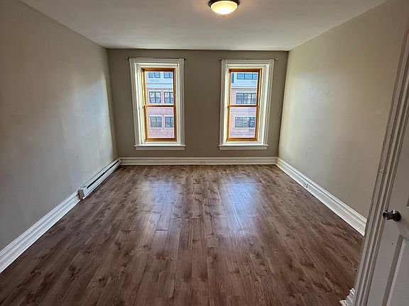 2nd image of 1015 W Hamilton St Floor 3